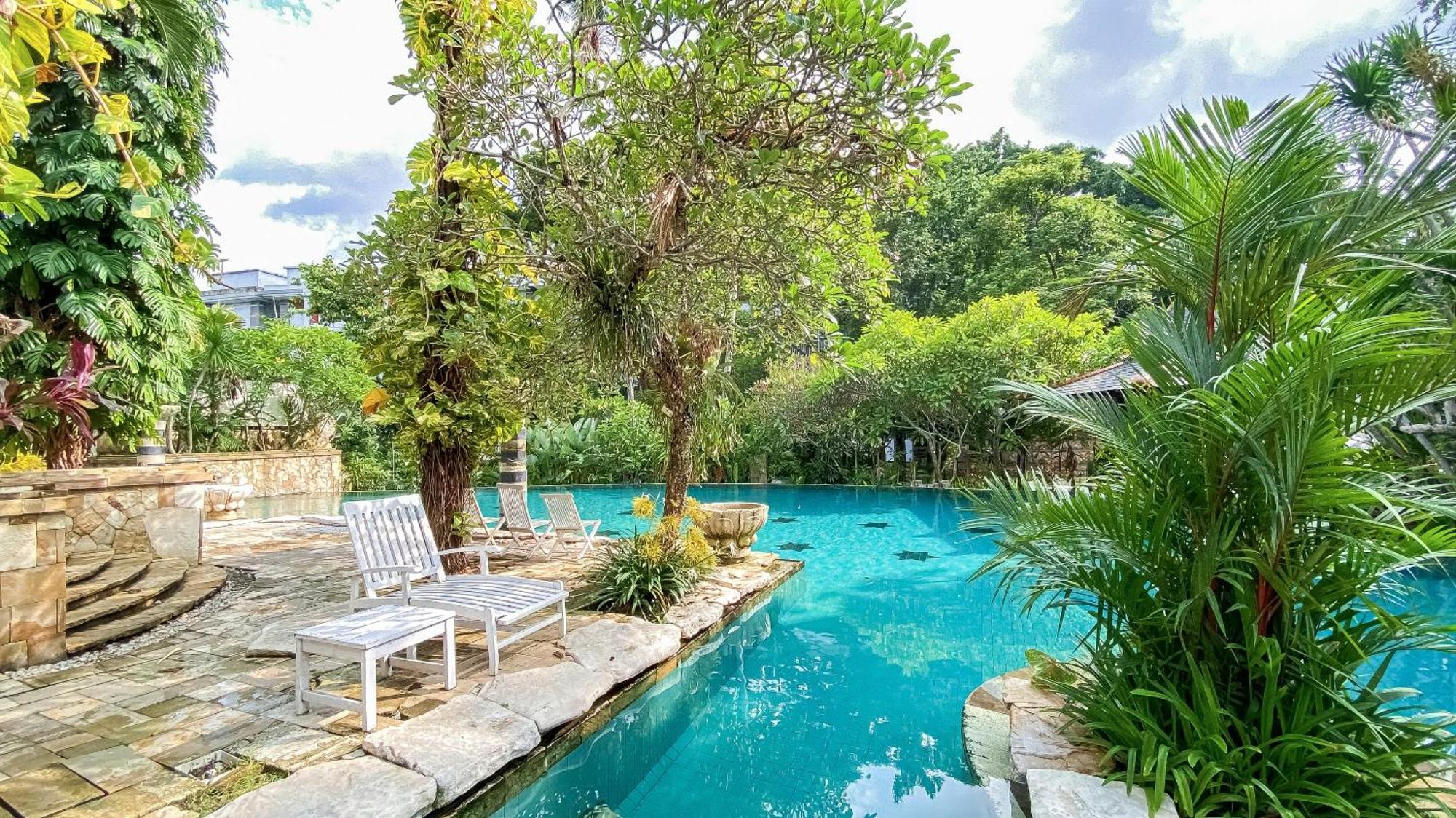 Lorin Solo Hotel Luaran gambar