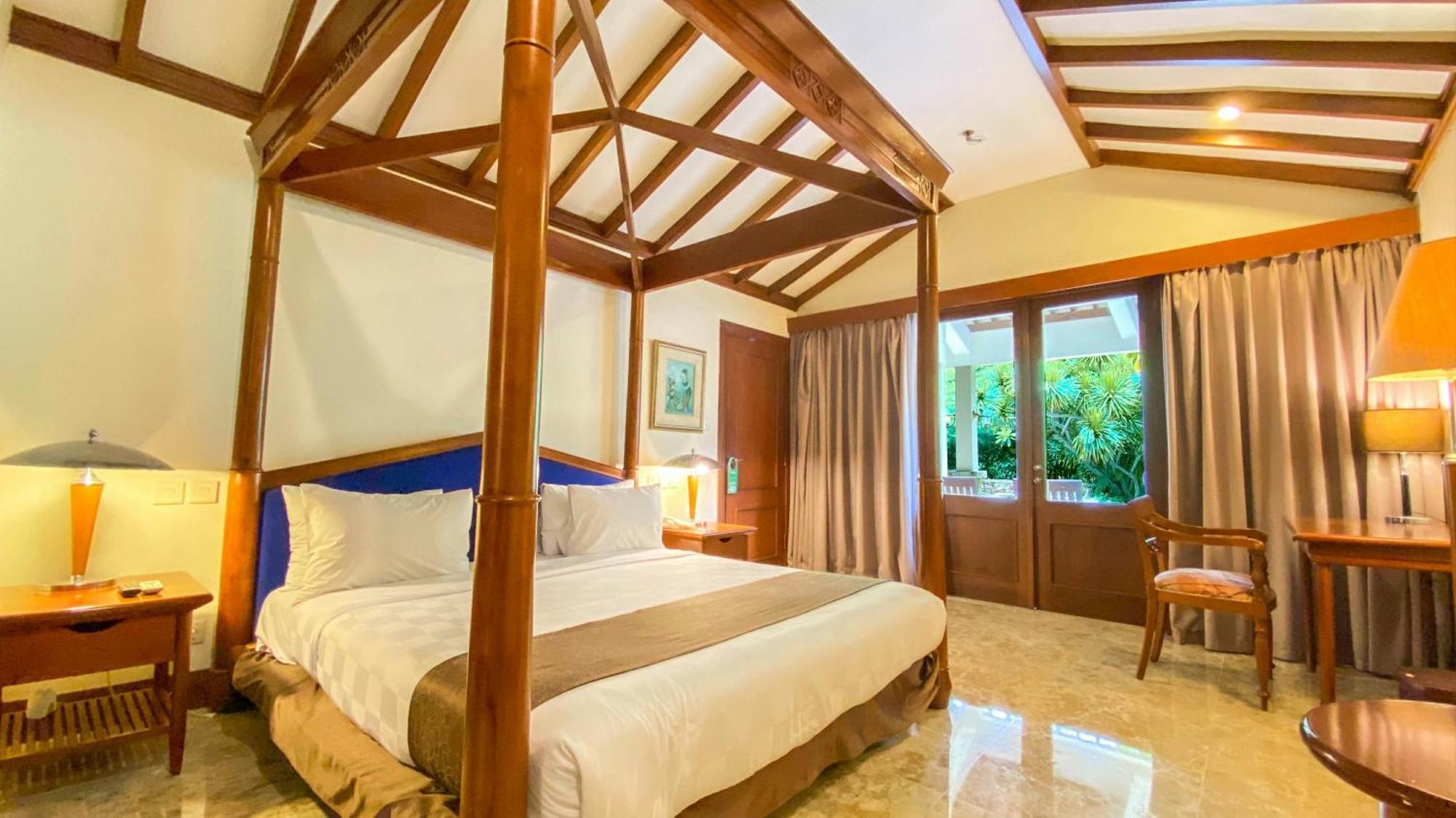 Lorin Solo Hotel Luaran gambar