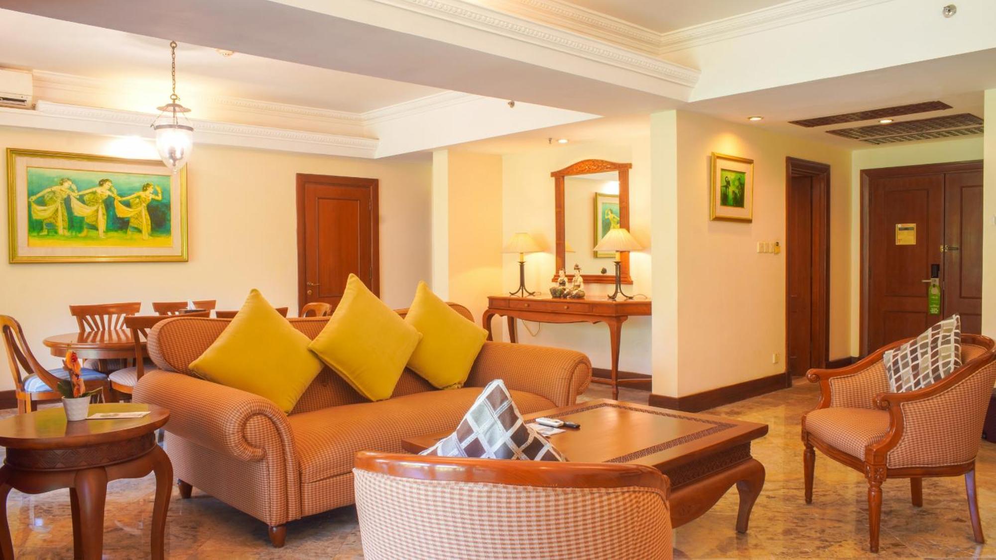 Lorin Solo Hotel Luaran gambar