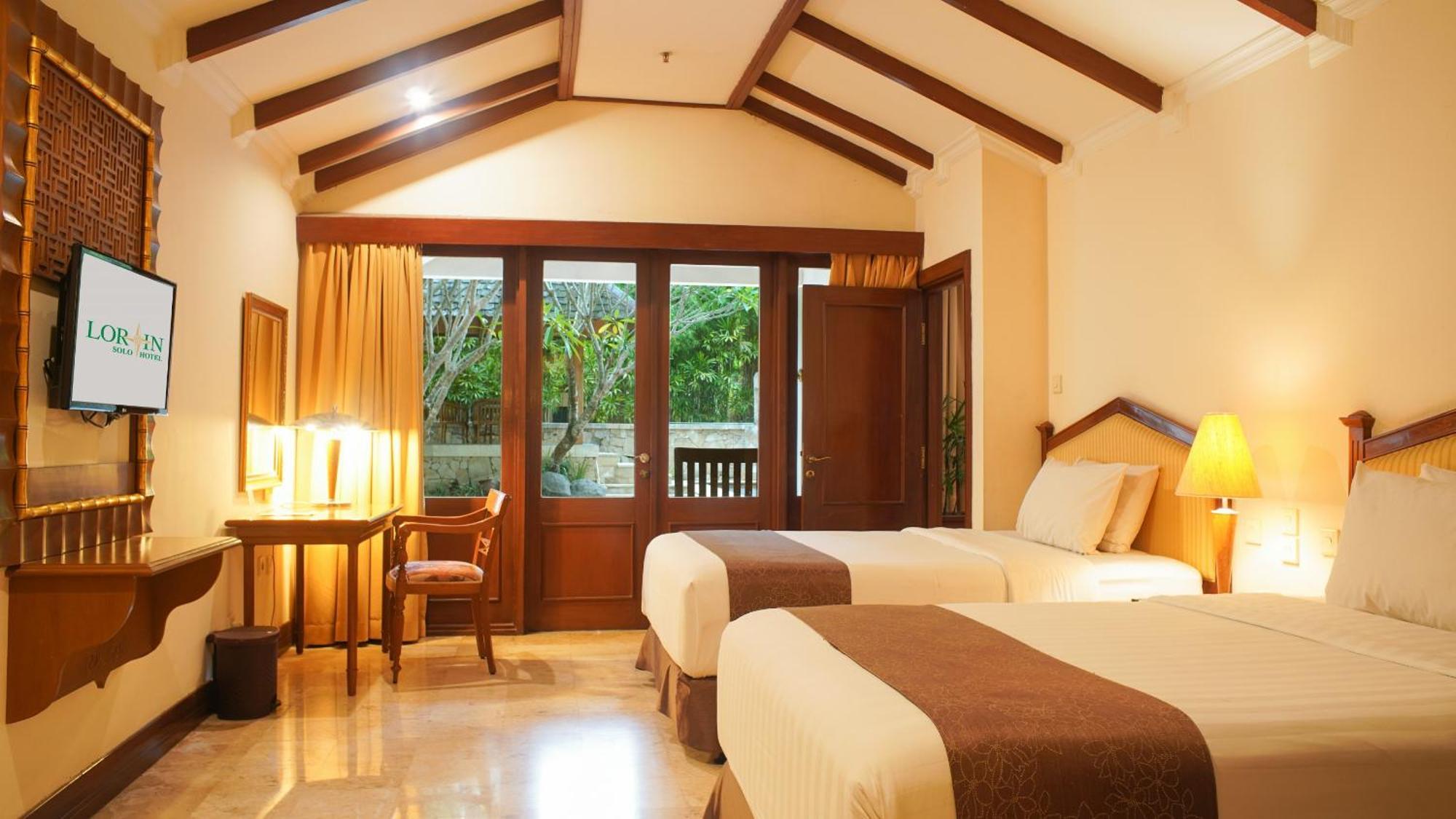 Lorin Solo Hotel Luaran gambar