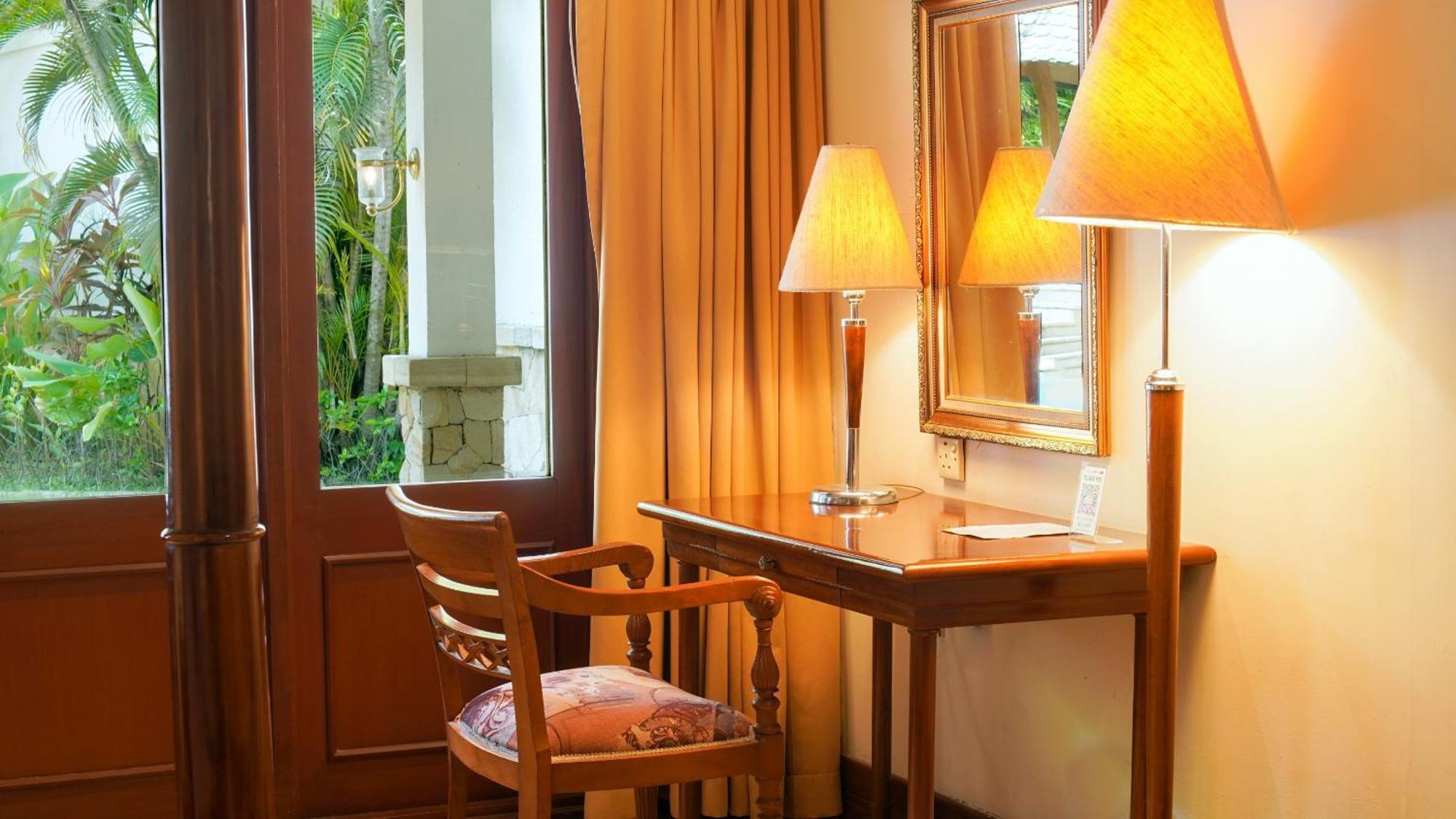 Lorin Solo Hotel Luaran gambar