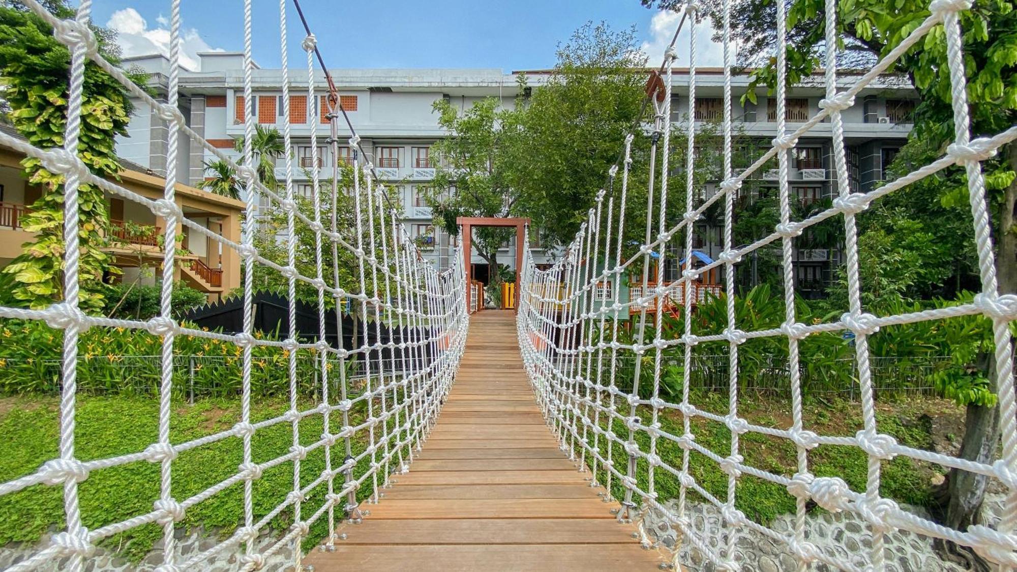 Lorin Solo Hotel Luaran gambar