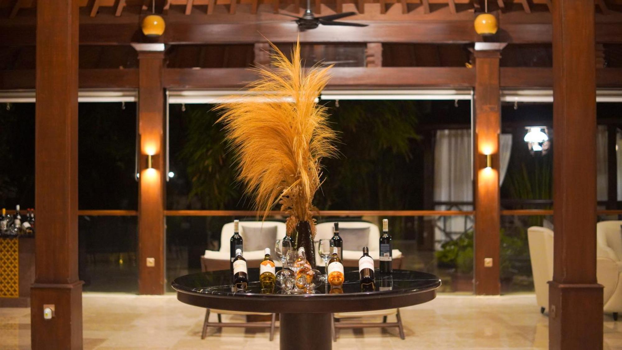 Lorin Solo Hotel Luaran gambar
